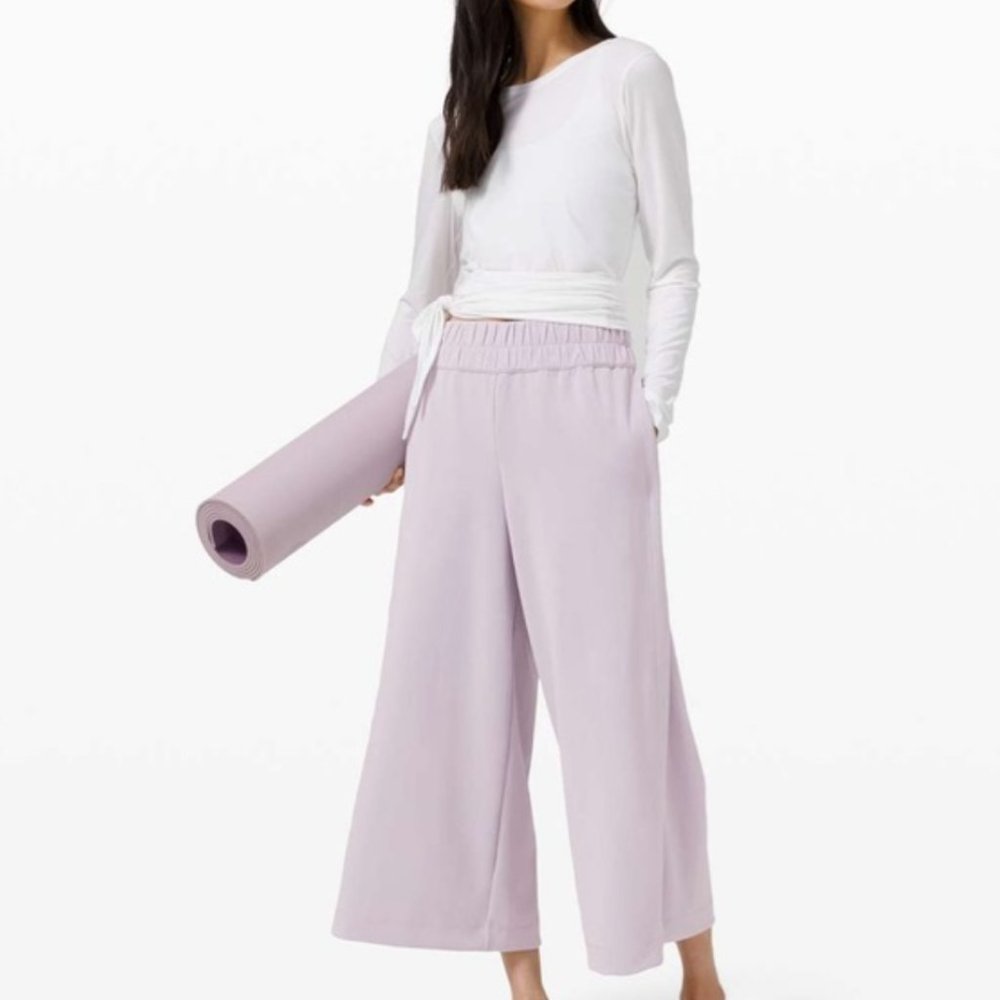 Lululemon Seek Softness Mid Rise Crop Pants Stargaze Size 6 casual loungewear